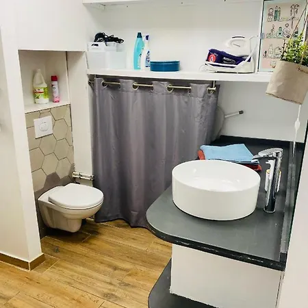 Logement Entier - Plein Centre *